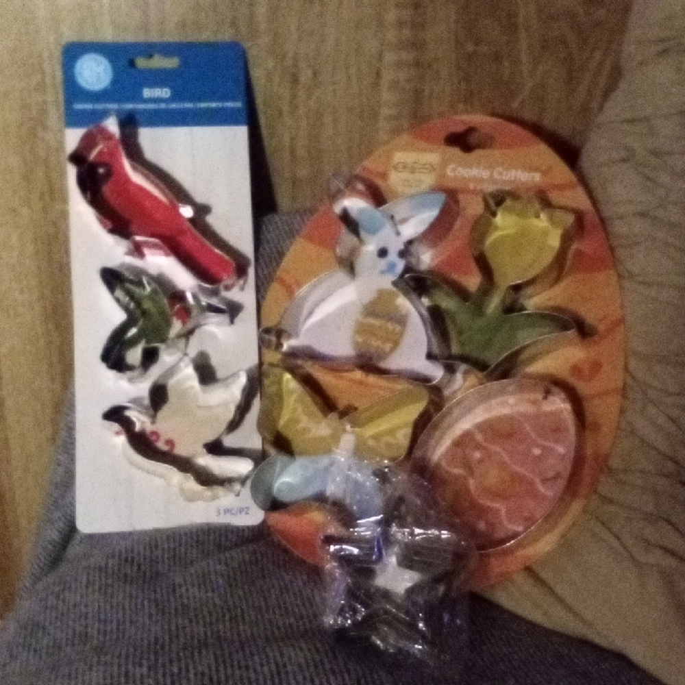 NWT! Assorted Cookie Cutter Sets